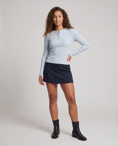 Damen Figurnahes geripptes Langarm‑Henleyshirt mit Stehkragen und Knopfleiste Drune
