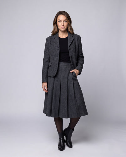 Damen Kurzblazer aus strukturierter Wollmix-Qualität mit kastiger Cropped-Silhouette Drune