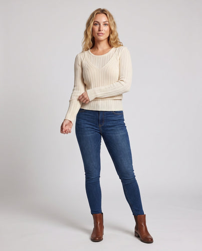Damen Lagen-Look geripptes Feinstrick-Longsleeve mit integriertem Spaghettiträger-Cami Drune
