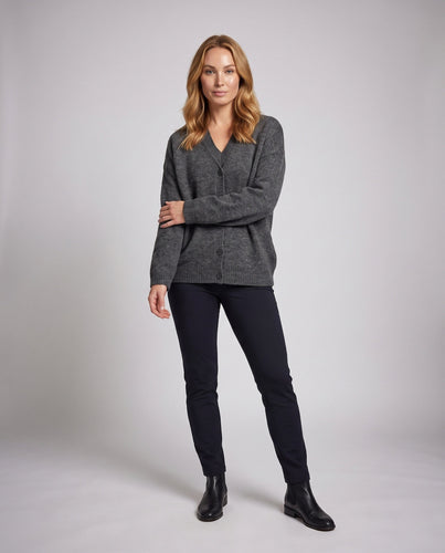 Damen Langer weicher Strickschal aus Wollmix mit voluminöser Falllinie Drune