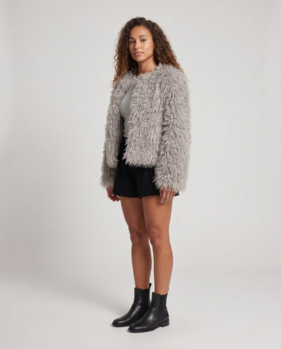 Damen Oversize Kunstfell-Mantel mit langfloriger voluminöser Silhouette Drune