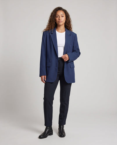 Damen Oversized Blazer mit betonter Schulter, zwei Knopfverschluss und aufgesetzten Pattentaschen Drune