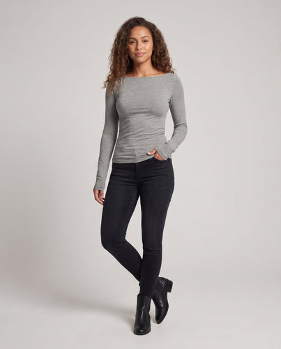 Damen Schmal geschnittenes Off-Shoulder-Longsleeve aus feinem Stretchjersey Drune