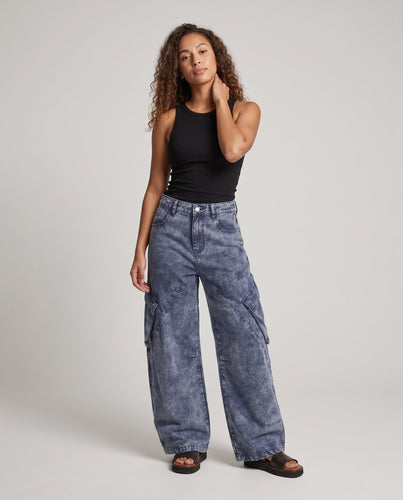 Damen weite Paneel-Cargo-Denim-Palazzo-Hose mit tiefem Schritt und großen Klappentaschen Drune