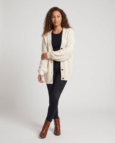 Damen Kastenförmiger Grobstrick-Cardigan mit Zopfintarsien, Ballonärmeln und Holzknopfleiste Drune