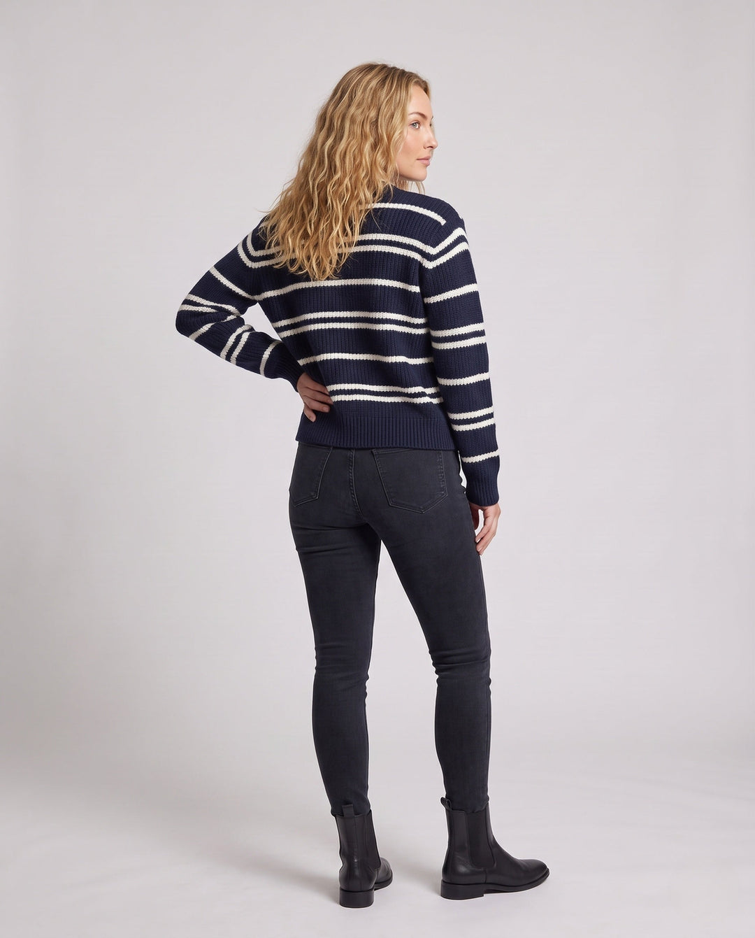 Product 11001260343642 - back_view