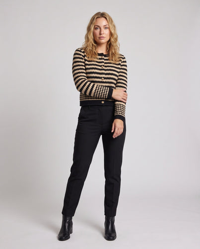 Damen Kurzer Jacquard-Cardigan im grafischen Hahnentritt- und Rautenmuster mit Perlmuttknopfleiste Drune