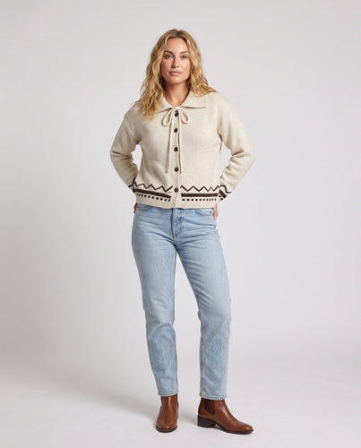 Damen Kurzgeschnittene Strickjacke mit Umlegekragen, geknöpfter Front und Norweger‑Intarsia Drune