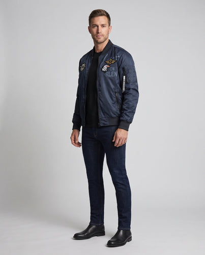Herren Bomberjacke im Aviatorstil mit Military‑Patches, Ärmeltasche und Rippbündchen Drune