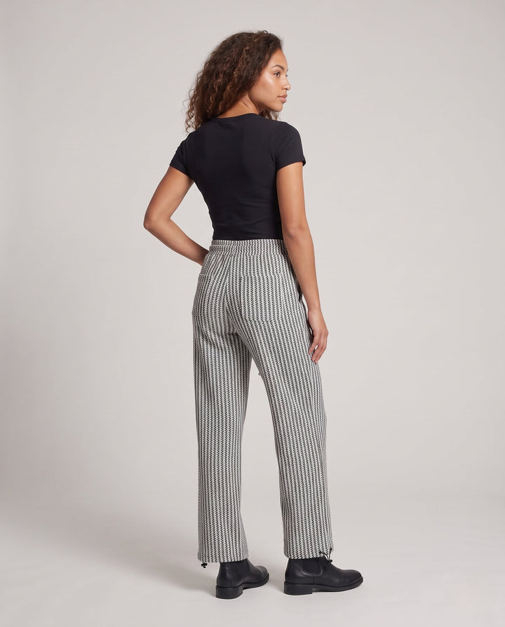 Product 11002319864154 - back_view