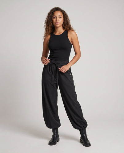 Damen Elegante und weit geschnittene Freizeithose Drune