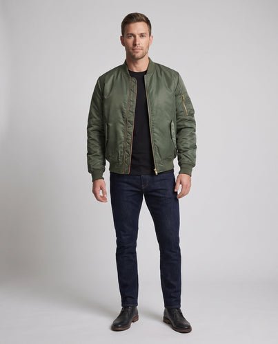 Herren winddichter Nylon-Bomber mit kontrastfarbener Thermofütterung und Ärmel-Organizer Drune