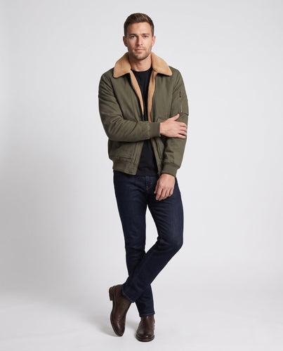 Herren winterlicher Canvas‑Fliegerblouson mit wärmendem Teddyfutter, Sherpa‑Kragen und Utility‑Ärmeltasche Drune