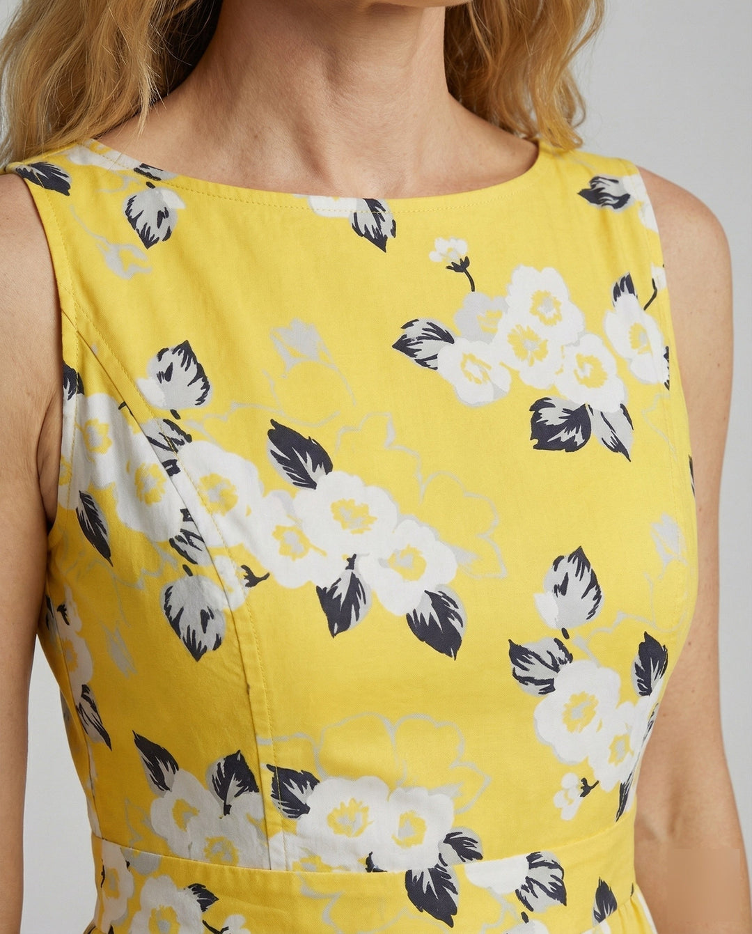 Product 15552449184074 - close_up_detail