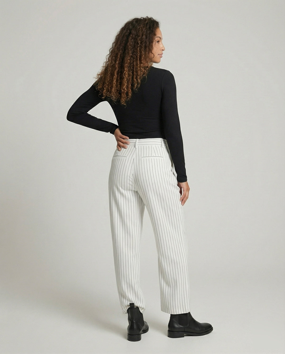 Product 15554253095242 - back_view
