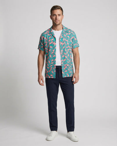Herren nan luftig-leichtes Viskose-Resorthemd mit Flamingo-Allover-Print, Reverskragen und legerer Passform Drune