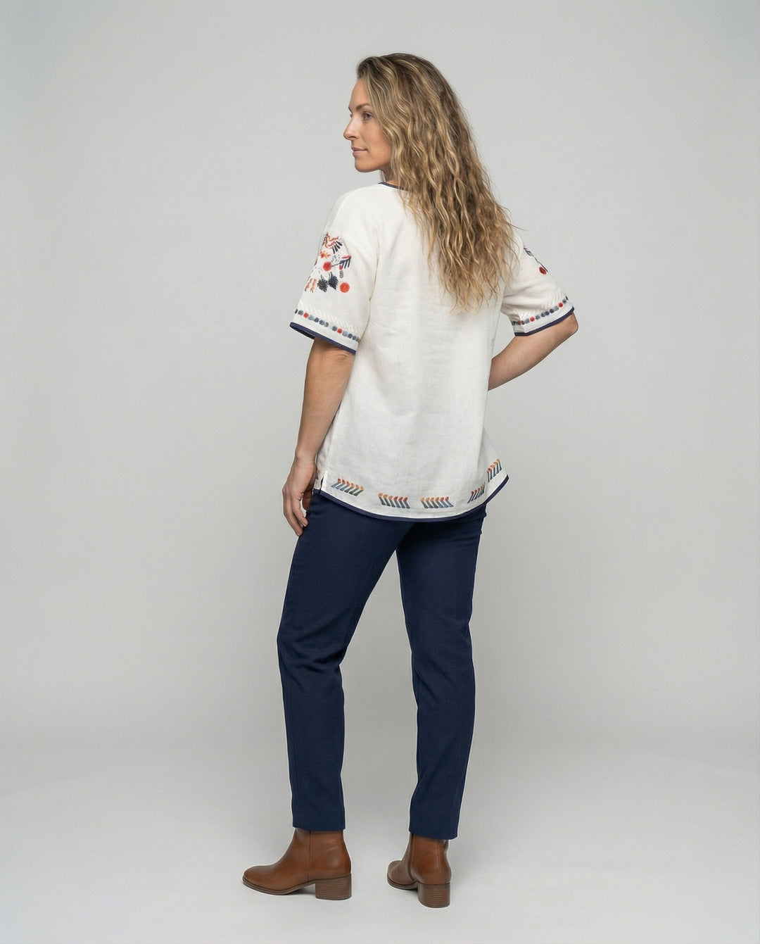 Product 15579278704970 - back_view