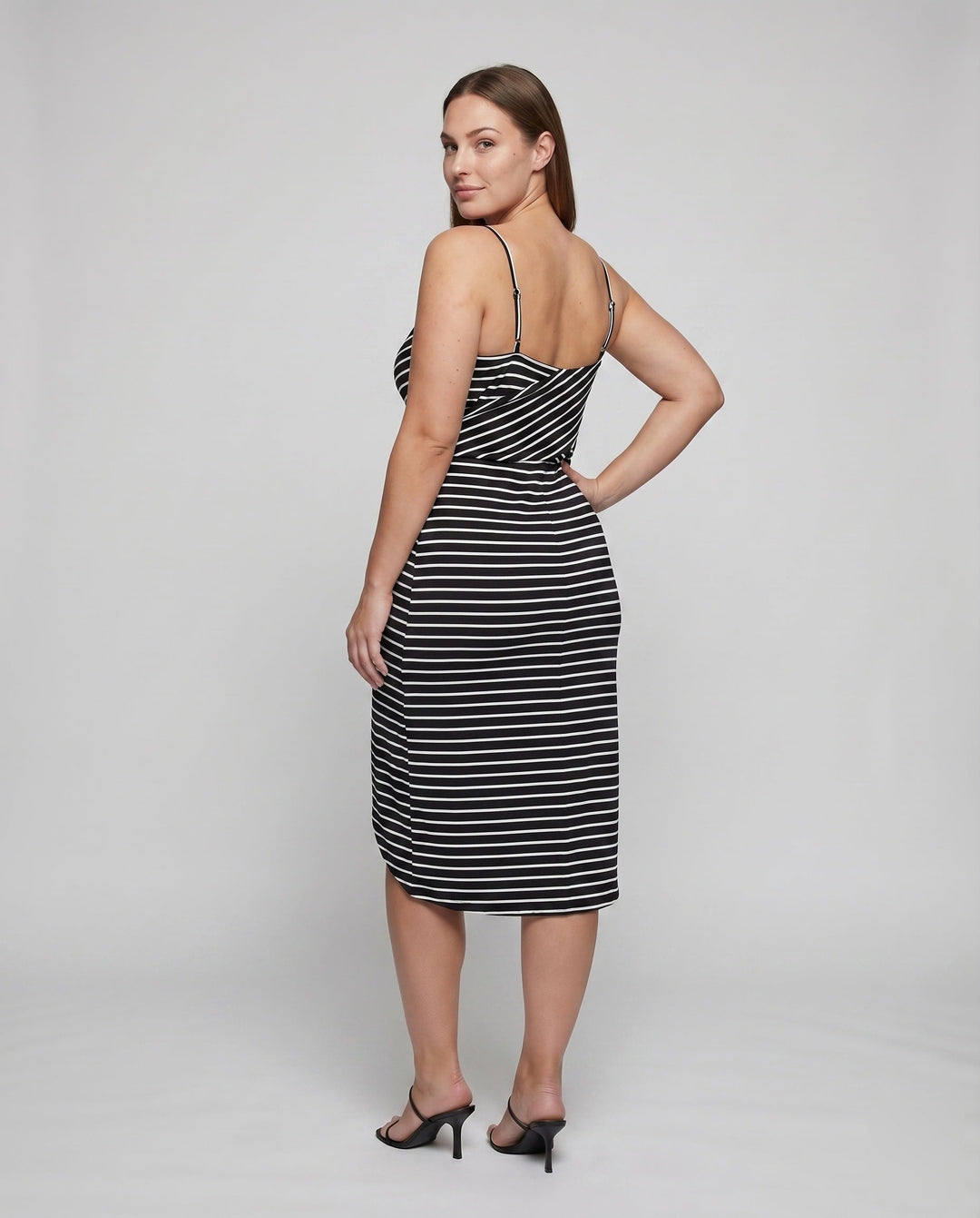 Product 15593050243402 - back_view