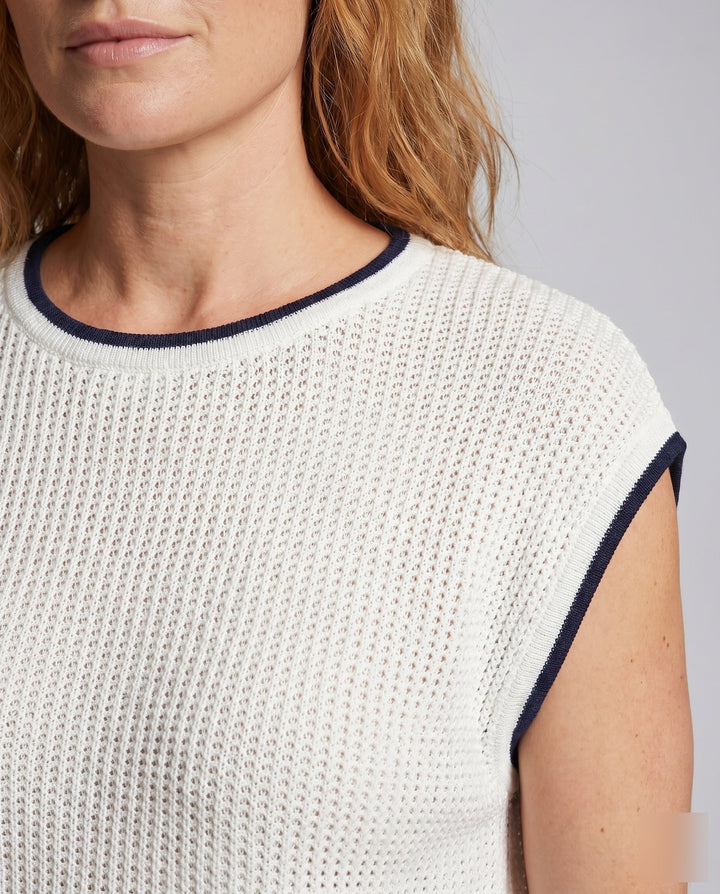 Product 15606945186122 - close_up_detail