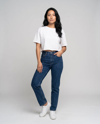 Damen cropped T-Shirt mit weit geschnittenen Ärmeln und modernem Ausschnitt