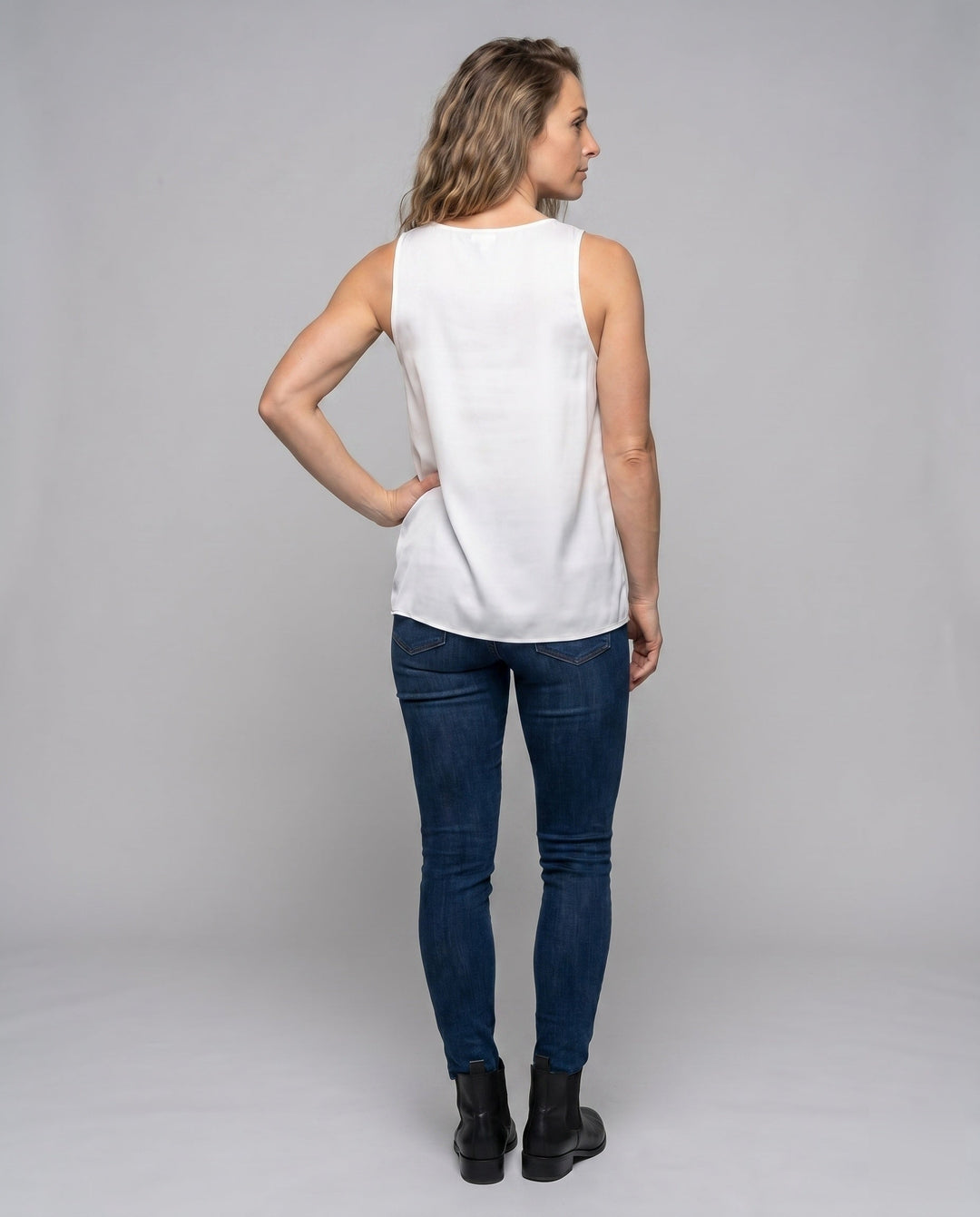 Product 15611878342986 - back_view