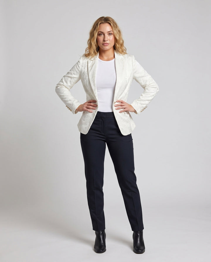 Product 15616785744202 - full_body_front