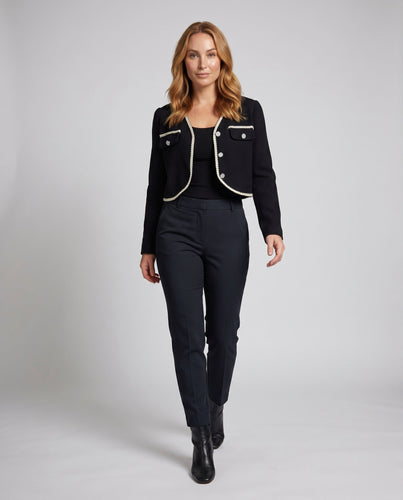 Frauen Elegante Jacke mit Vintage-Details und Fließendem Maxikleid