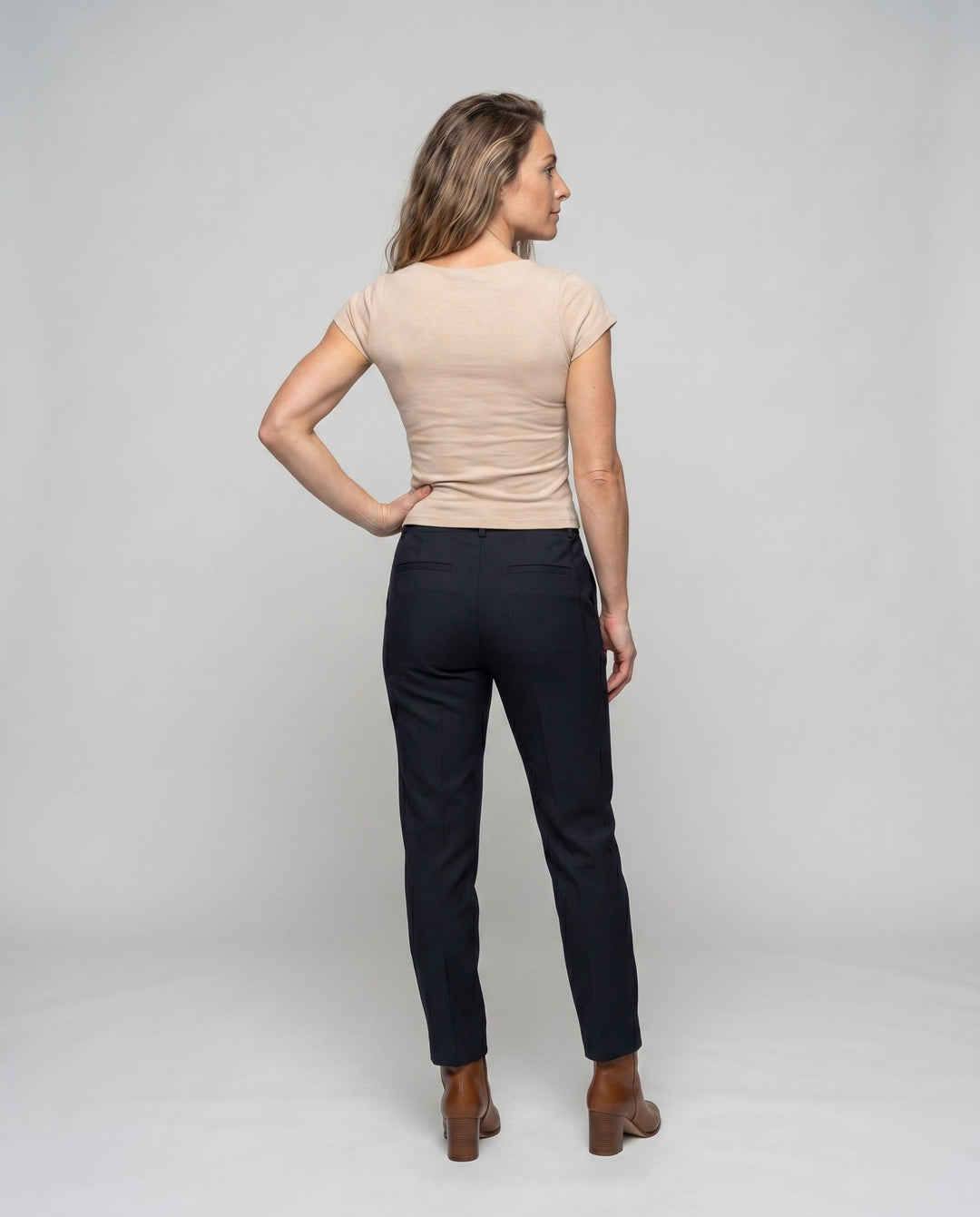 Product 15624574370122 - back_view