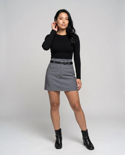 Damen Mini-Rock mit Bogenansatz und Gürtel