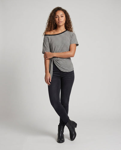 Damen lässiges gestreiftes T-Shirt mit asymmetrischem Schnitt und Knoten-Detail