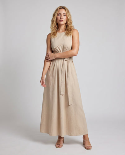Damen Maxikleid mit tailliertem Schnitt und dekorativem Bindegürtel