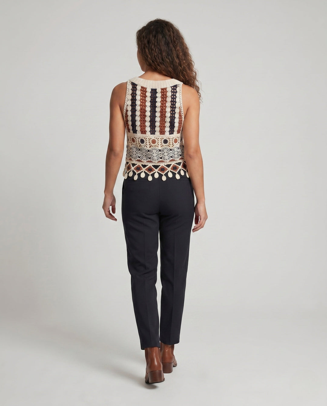 Product 15645943103818 - back_view
