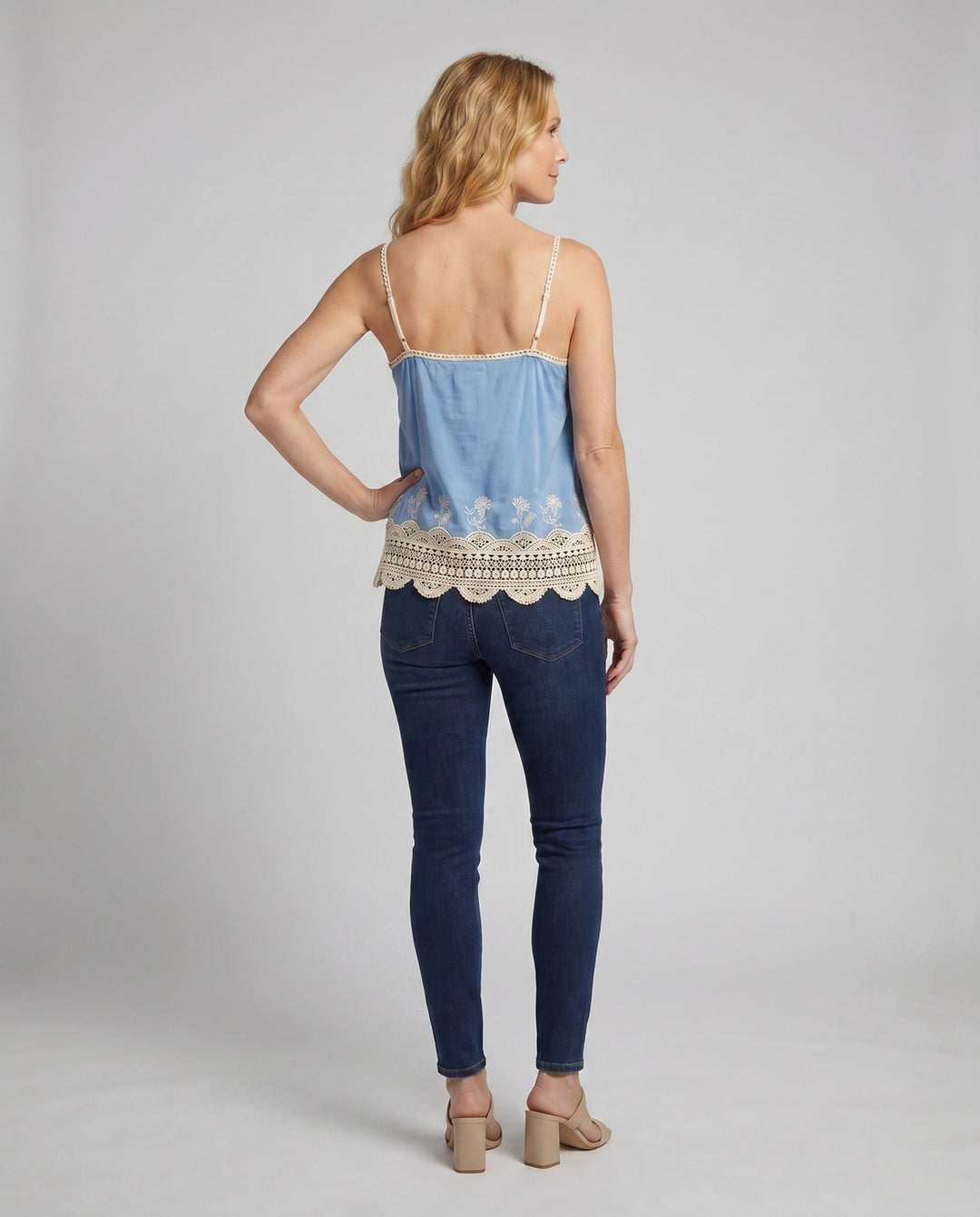 Product 15645969678666 - back_view