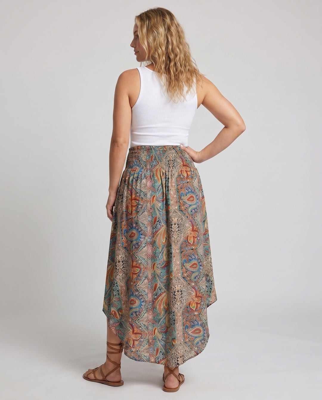 Product 15648544981322 - back_view