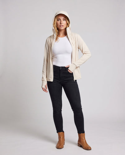 Damen Atmungsaktive Funktionsjacke mit verstellbarem Kapuzendesign und innovativem Feuchtigkeitsmanagement Drune