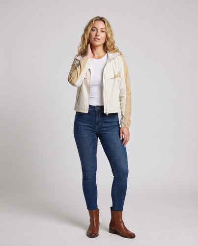 Damen funktionale Windjacke mit innovativem Kapuzendesign Drune