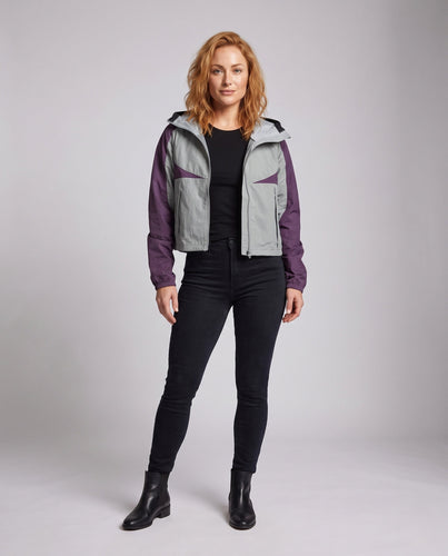 Damen leichte Funktionsjacke mit verstellbarem Kapuzendesign und atmungsaktiven Einsätzen Drune