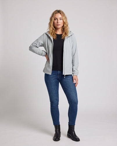Damen nan leichte Lauf- und Freizeitjacke mit Kapuze, elastischen Bündchen und verdeckten Reißverschlusstaschen Drune