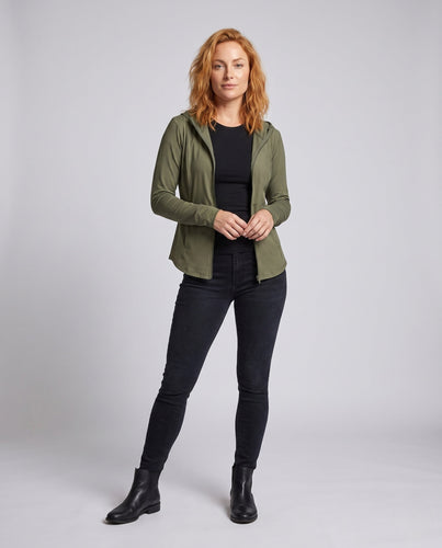 Damen nan leichte atmungsaktive Trainingsjacke mit Kapuze und elastischem Schnitt Drune