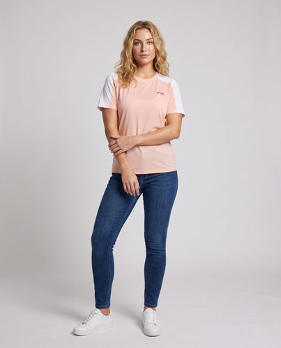 Damen sportliches Funktions-T-Shirt mit atmungsaktiver Struktur Drune