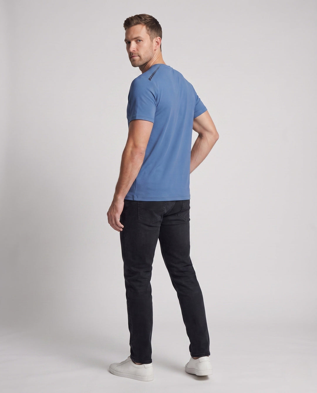 Product 15876153672010 - back_view