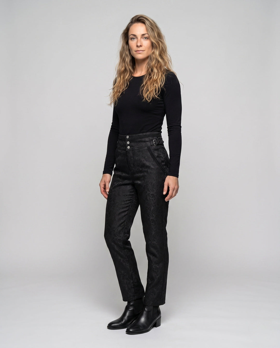 Product 15960138416458 - full_body_front