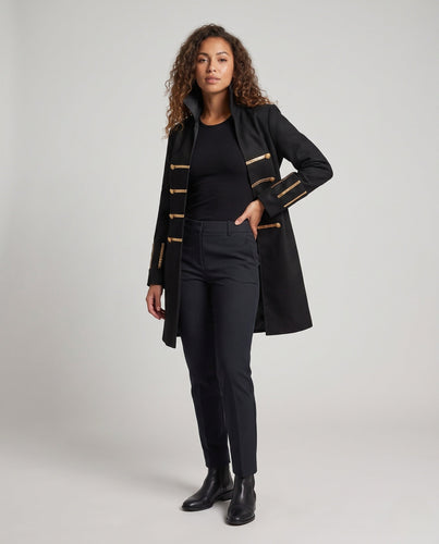 Damen eleganter Frack mit goldenen Verzierungen Drune