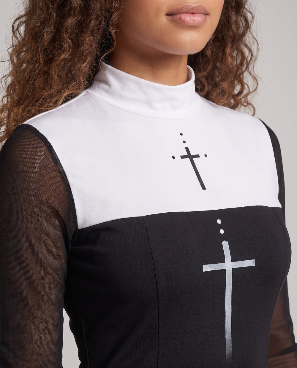 Product 15960260936010 - close_up_detail
