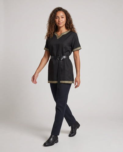 Damen Elegantes Tunika-Kleid mit dekorativem Saum und Gürtel Drune