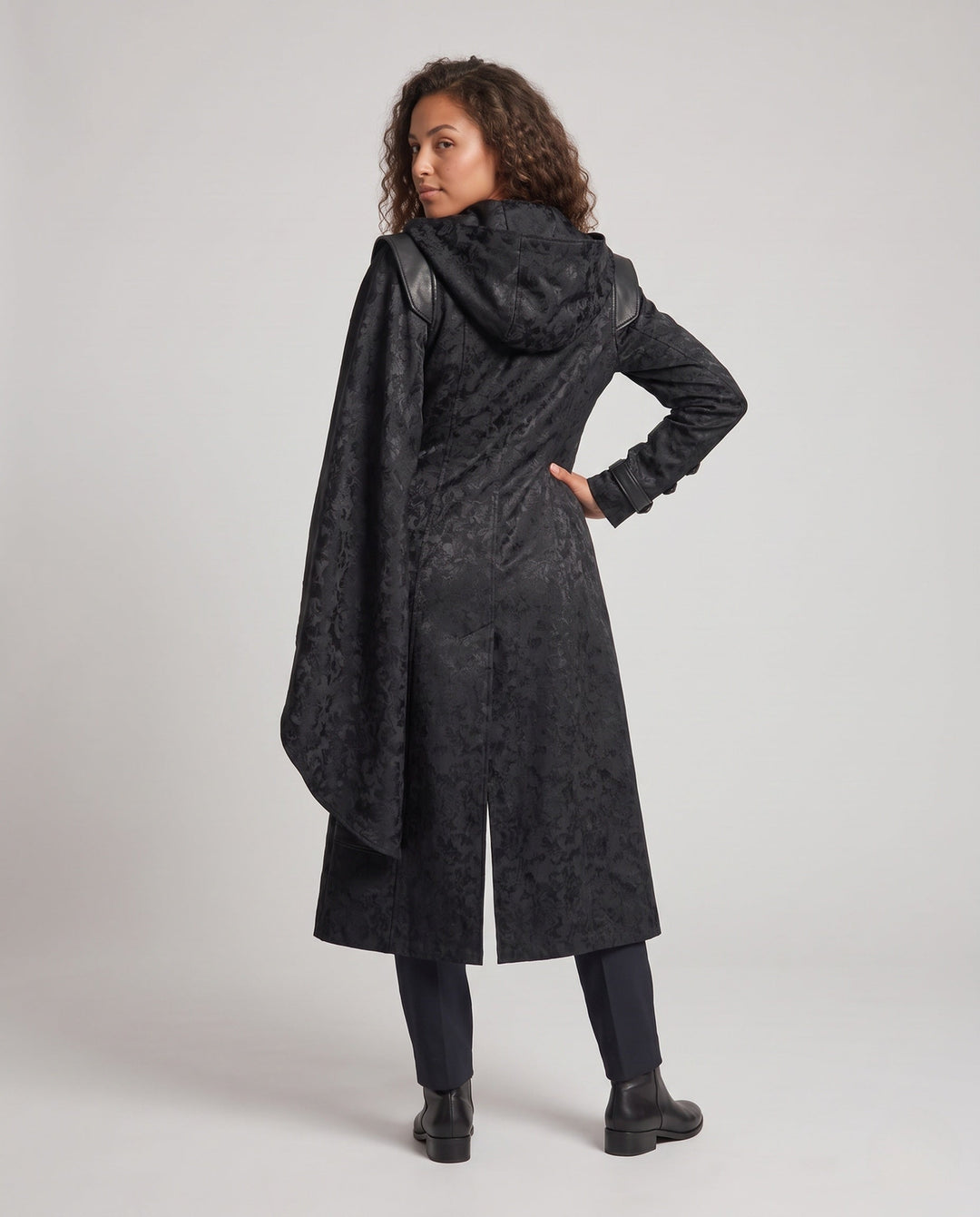 Product 15963935736138 - back_view