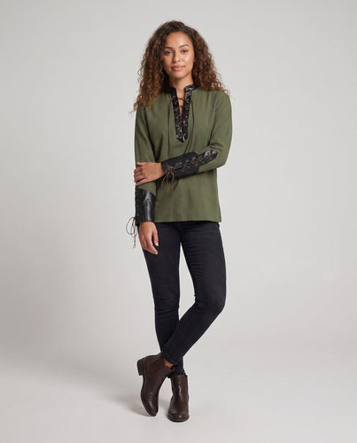 Damen Langarmshirt mit aufwendiger Schnürung und dekorativen Lederakzenten Drune
