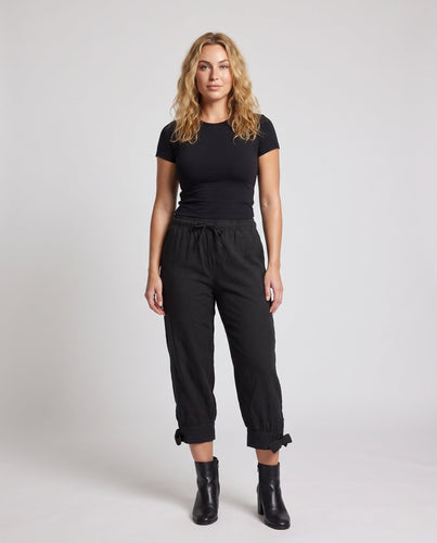 Damen Freizeit Sommerhose mit verstellbarem Bund und stilvollen Knoten Drune