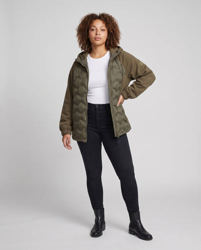 Damen nicht gesteppte Hybrid-Hoodie-Jacke mit gepolstertem Vorderteil und lockeren Sweatshirt-Ärmeln