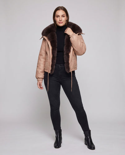 Damen Nano-Short-Flugjacke im Lammlederlook mit voluminösem Kunstfellkragen und Kordelzug